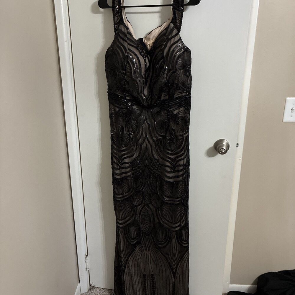Ricarica Women’s Formal Black Sequins Dress With Nude Lining Size 2X